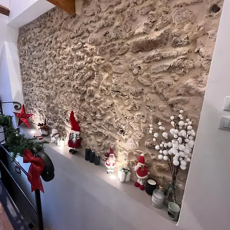 Le Nid D'isa Bed and Breakfast