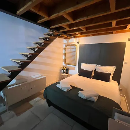 Le Nid D'isa Bed & Breakfast 4*
