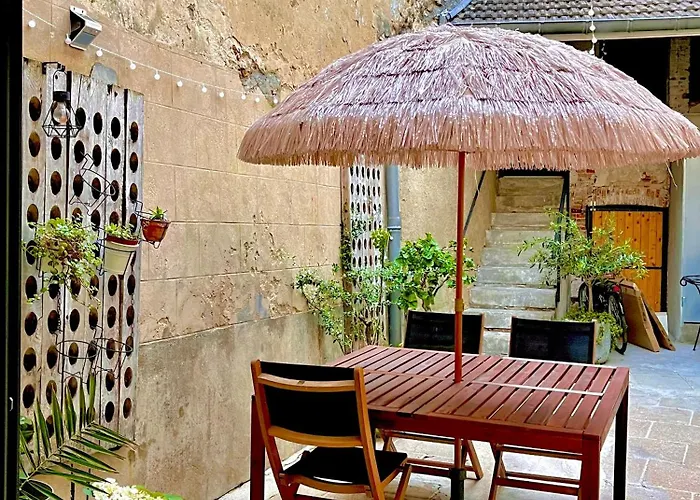 Bed & Breakfast Le Nid D'isa 4*